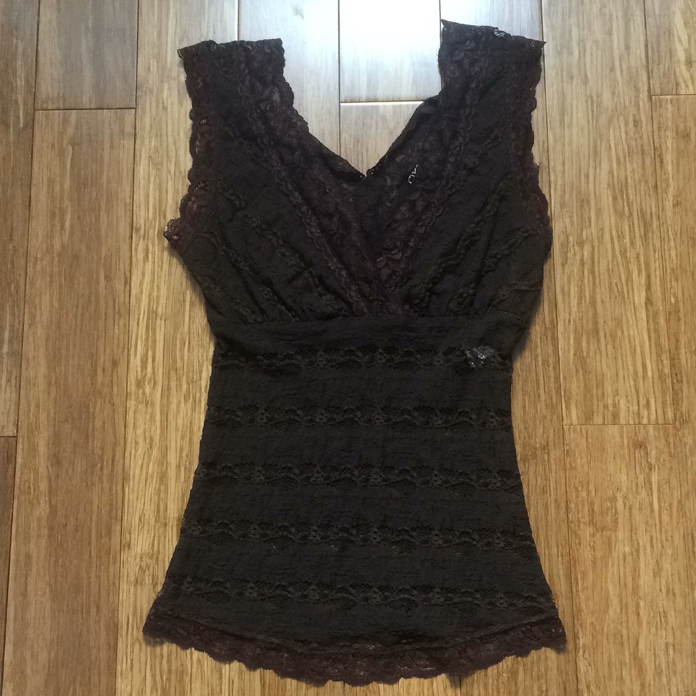 Xoxo lace burgundy tank top